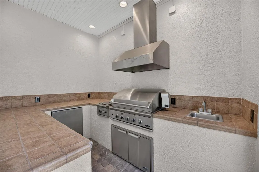 6408 WALKERS GLEN DRIVE Lakeland, FL 33813