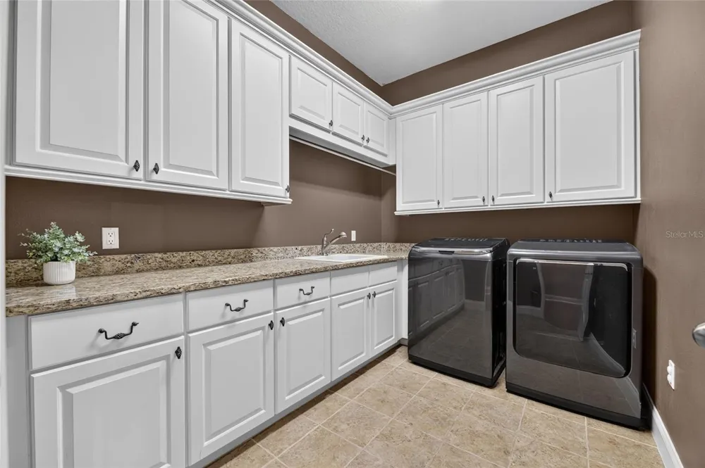 6408 WALKERS GLEN DRIVE Lakeland, FL 33813