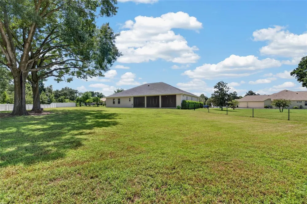 6408 WALKERS GLEN DRIVE Lakeland, FL 33813