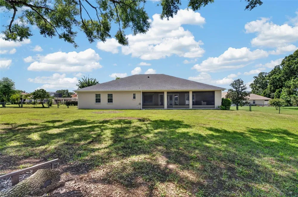 6408 WALKERS GLEN DRIVE Lakeland, FL 33813