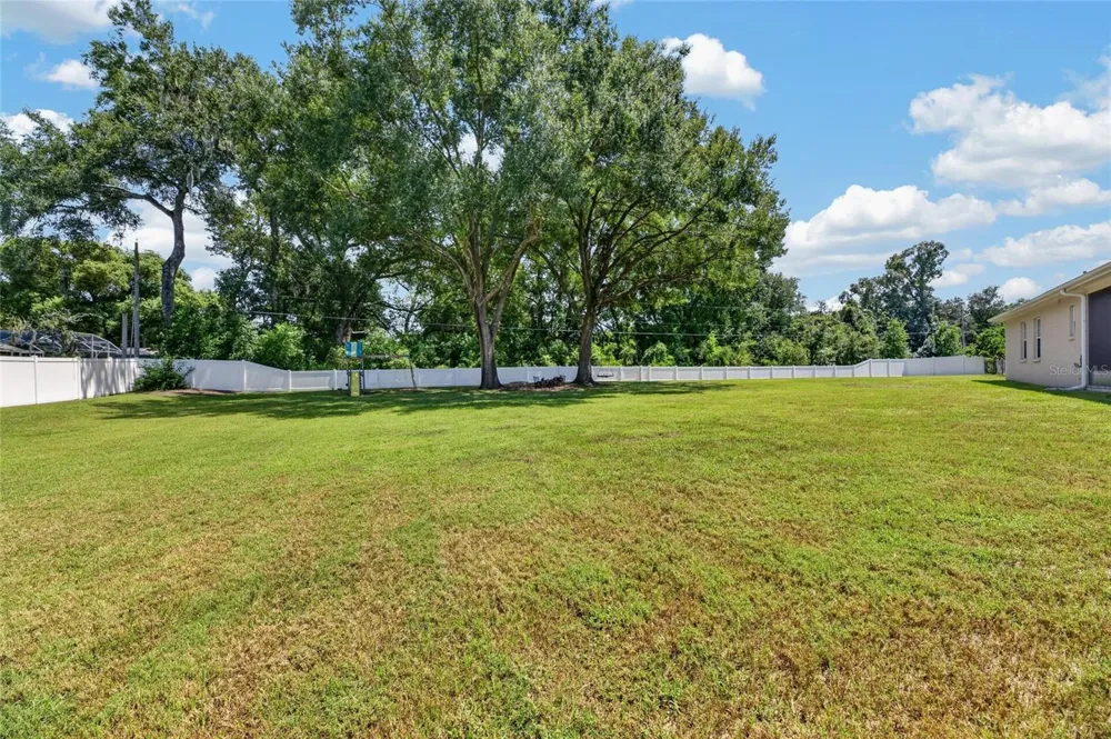 6408 WALKERS GLEN DRIVE Lakeland, FL 33813