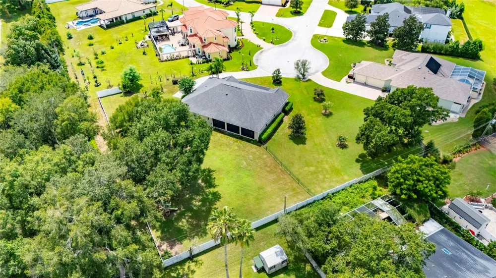 6408 WALKERS GLEN DRIVE Lakeland, FL 33813