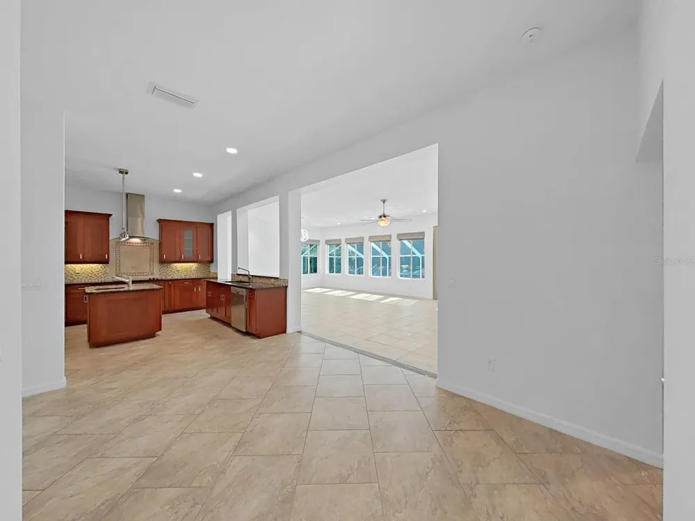 5819 IMPERIAL KEY Tampa, FL 33615
