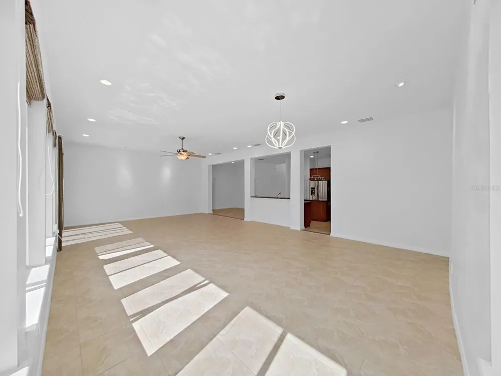 5819 IMPERIAL KEY Tampa, FL 33615
