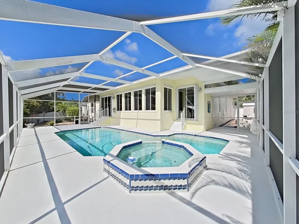 5819 IMPERIAL KEY Tampa, FL 33615