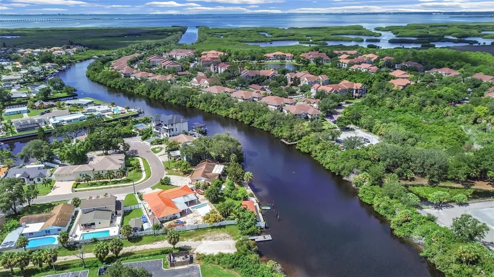 5819 IMPERIAL KEY Tampa, FL 33615