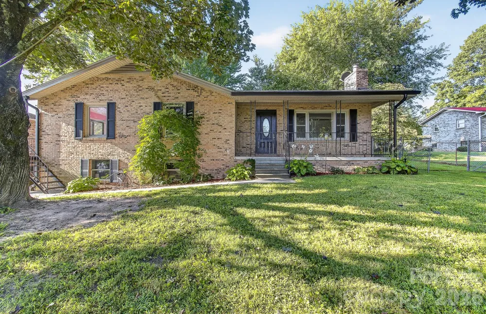 1371 Jackson Loop Road Flat Rock, NC 28731