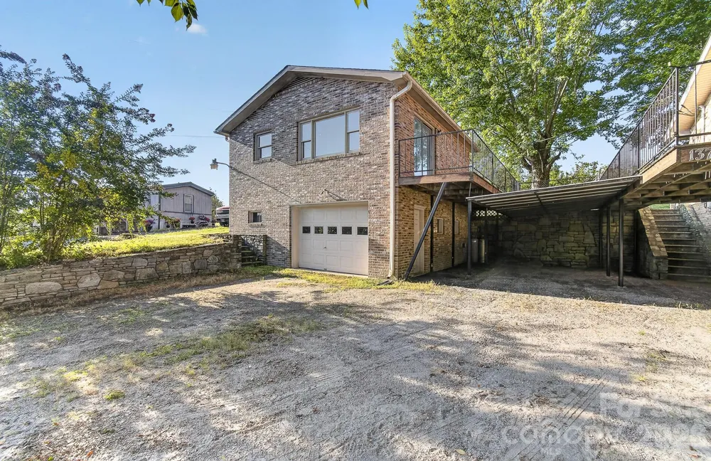 1371 Jackson Loop Road Flat Rock, NC 28731