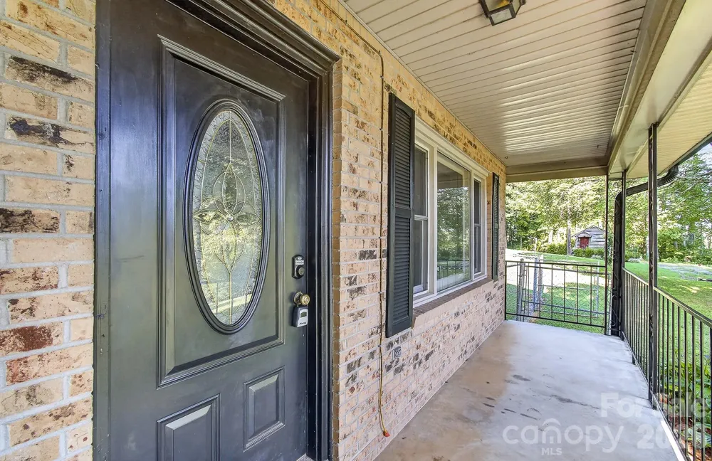1371 Jackson Loop Road Flat Rock, NC 28731