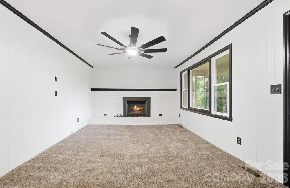 1371 Jackson Loop Road Flat Rock, NC 28731