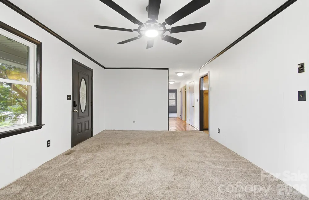 1371 Jackson Loop Road Flat Rock, NC 28731