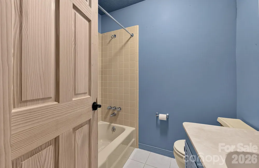 1371 Jackson Loop Road Flat Rock, NC 28731