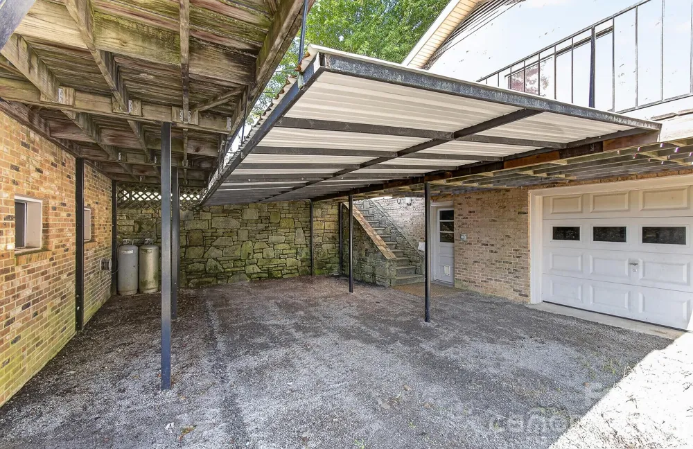 1371 Jackson Loop Road Flat Rock, NC 28731