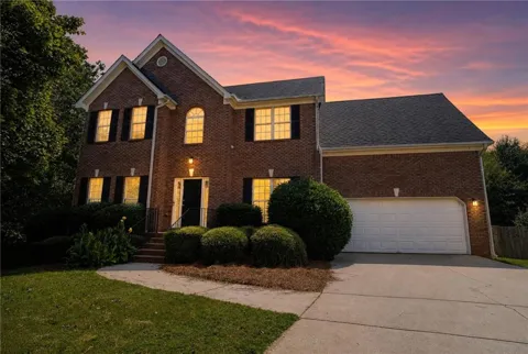 2740 Lake Commons Court