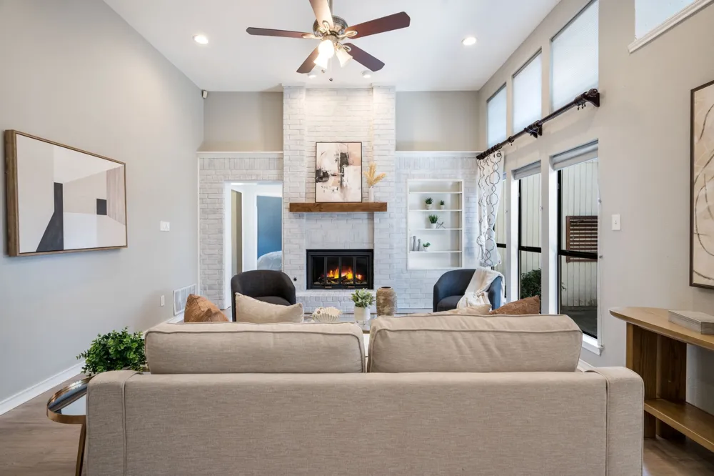 16618 Cleary Circle Dallas, TX 75248