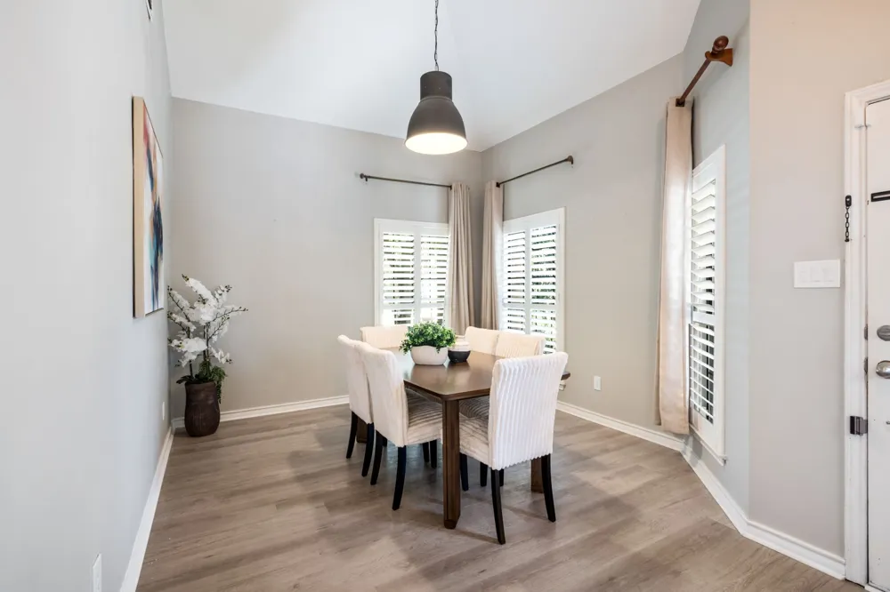 16618 Cleary Circle Dallas, TX 75248