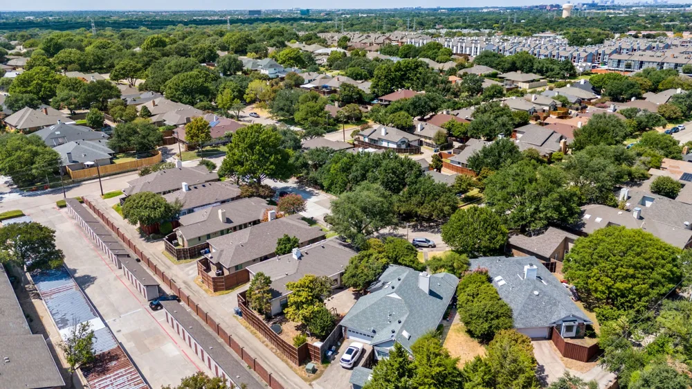 16618 Cleary Circle Dallas, TX 75248