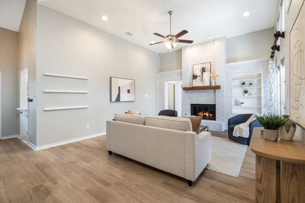 16618 Cleary Circle Dallas, TX 75248