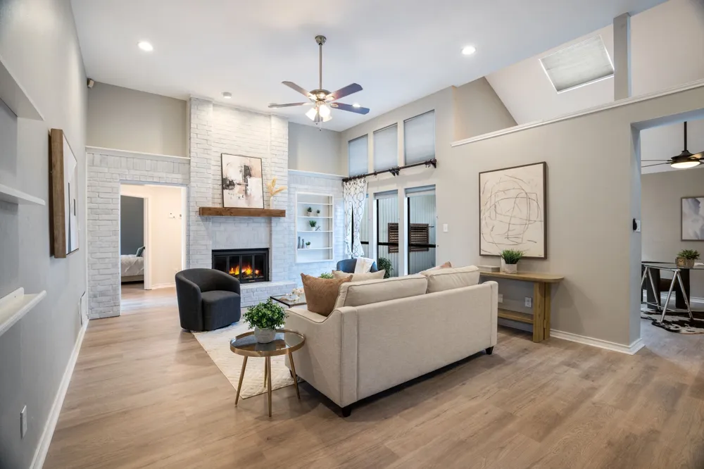 16618 Cleary Circle Dallas, TX 75248