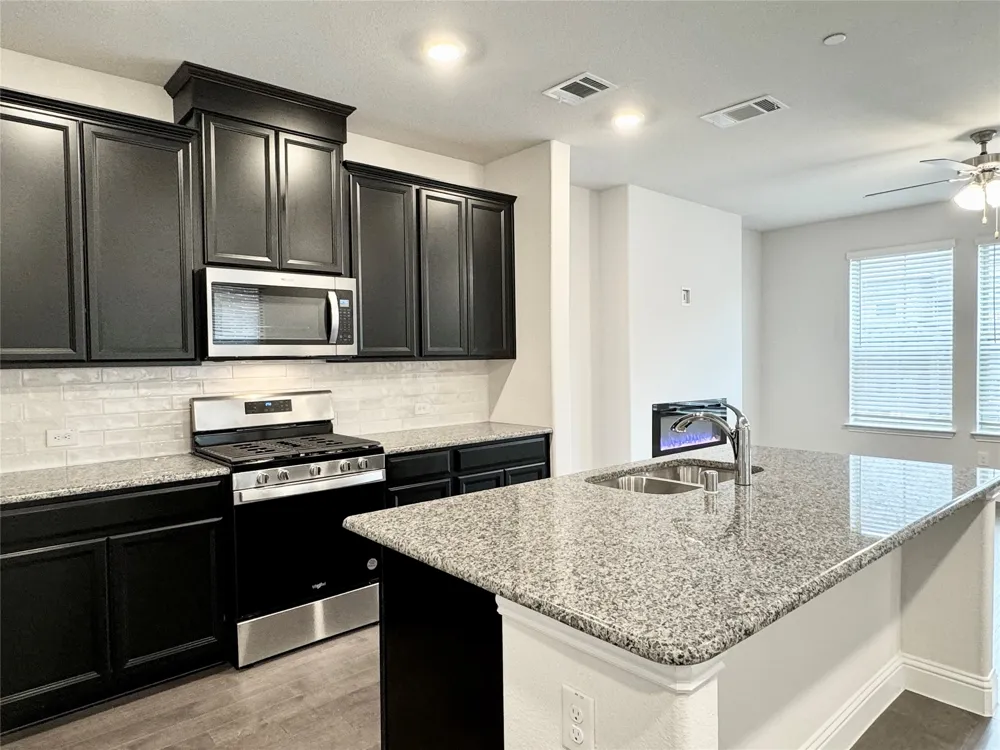 7837 Bayside Drive Rowlett, TX 75088