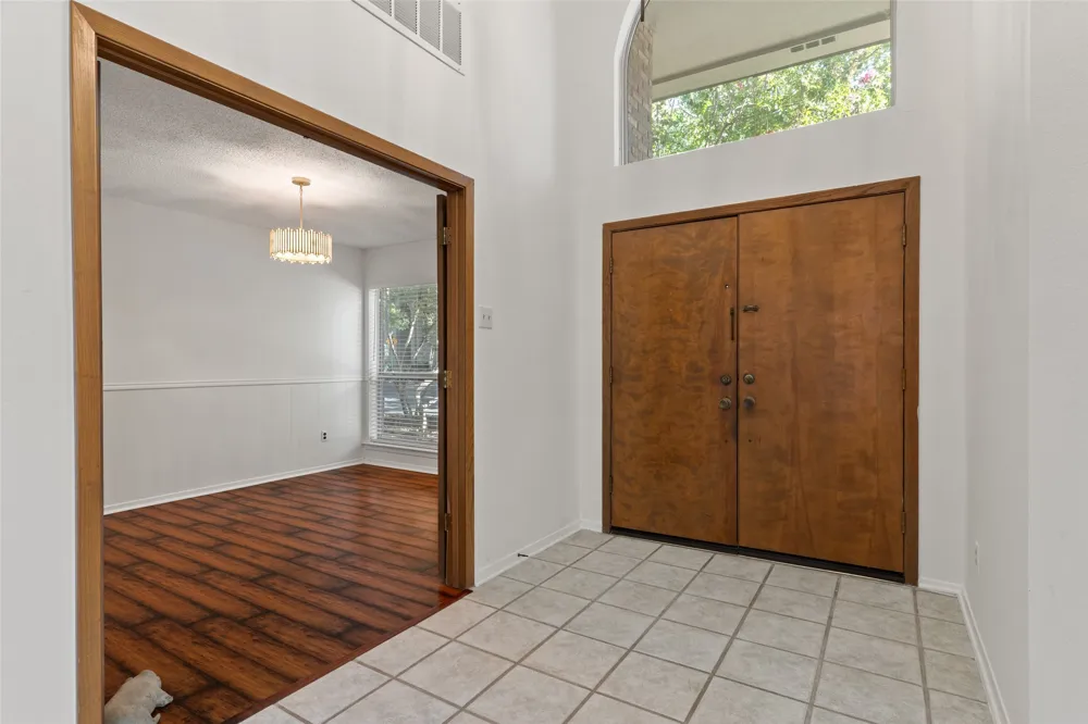 17663 Sunmeadow Drive Dallas, TX 75252