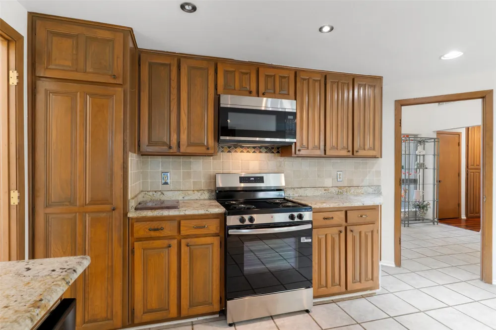 17663 Sunmeadow Drive Dallas, TX 75252