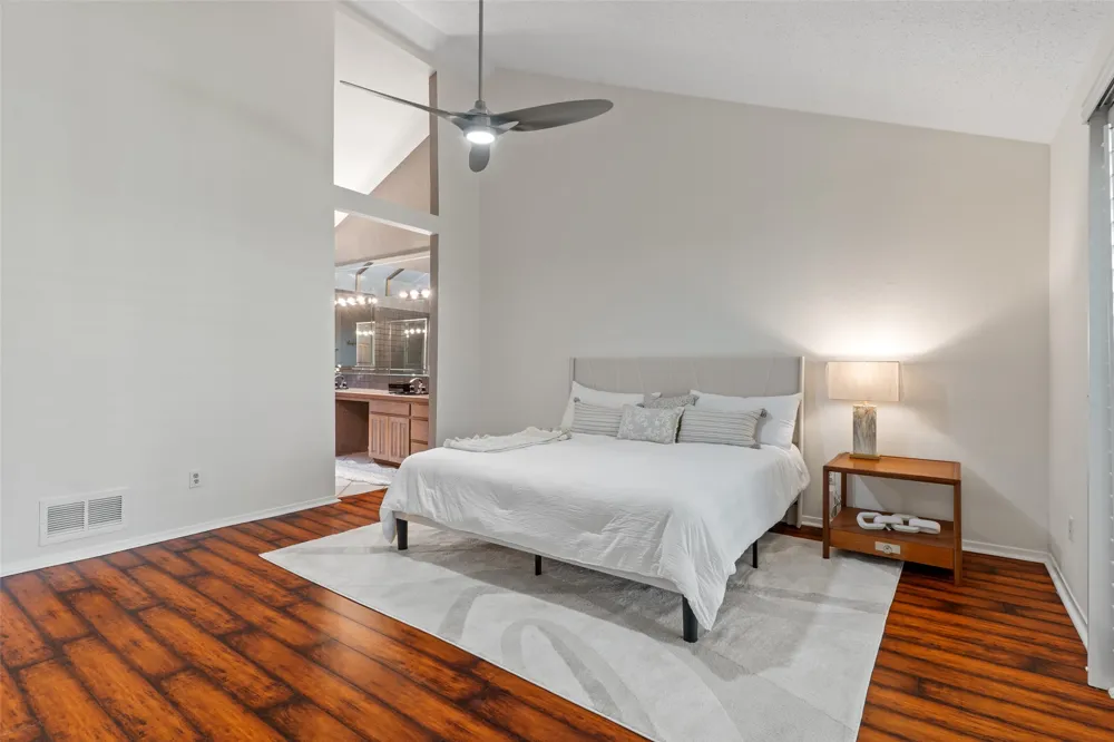 17663 Sunmeadow Drive Dallas, TX 75252