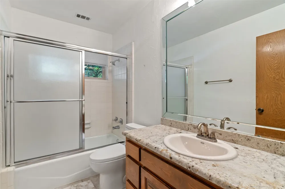 17663 Sunmeadow Drive Dallas, TX 75252