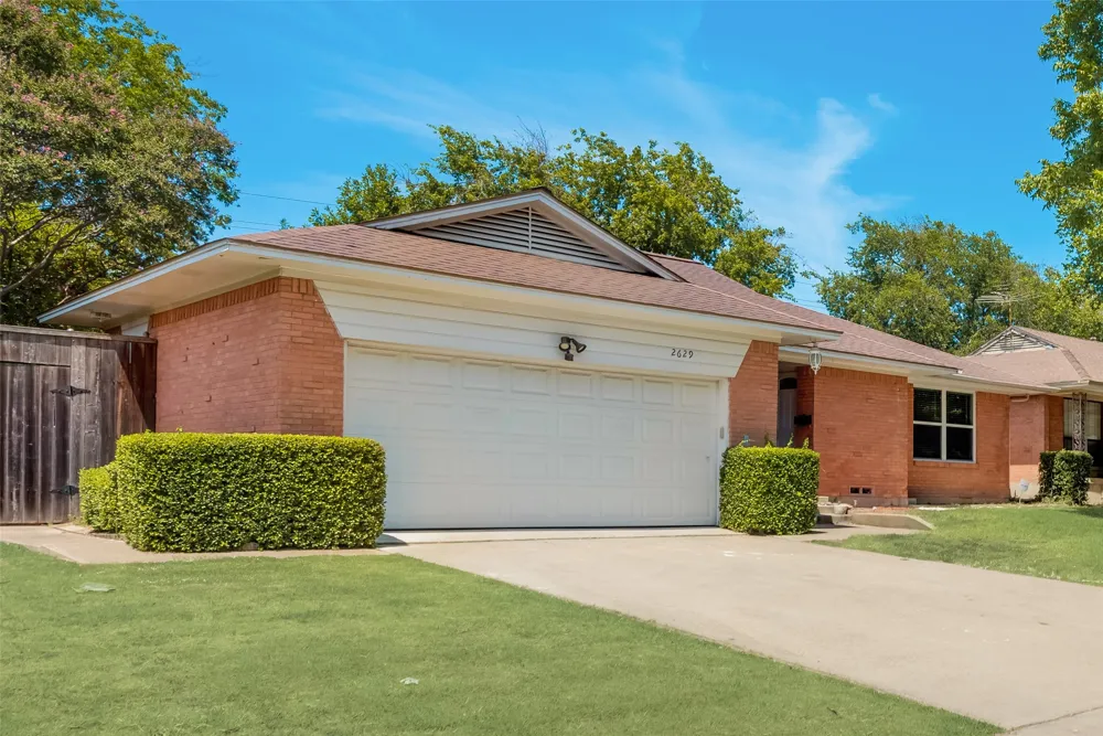 2629 San Medina Avenue Dallas, TX 75228