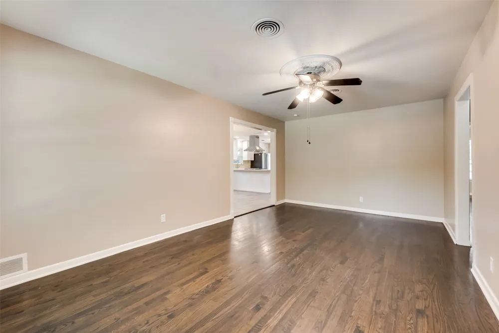 2629 San Medina Avenue Dallas, TX 75228