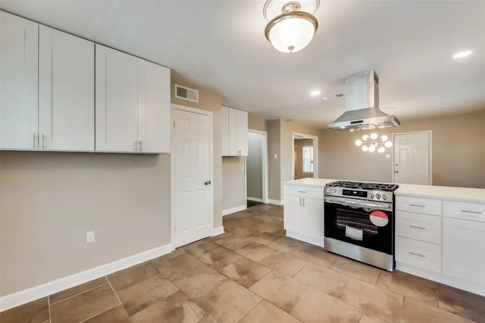 2629 San Medina Avenue Dallas, TX 75228