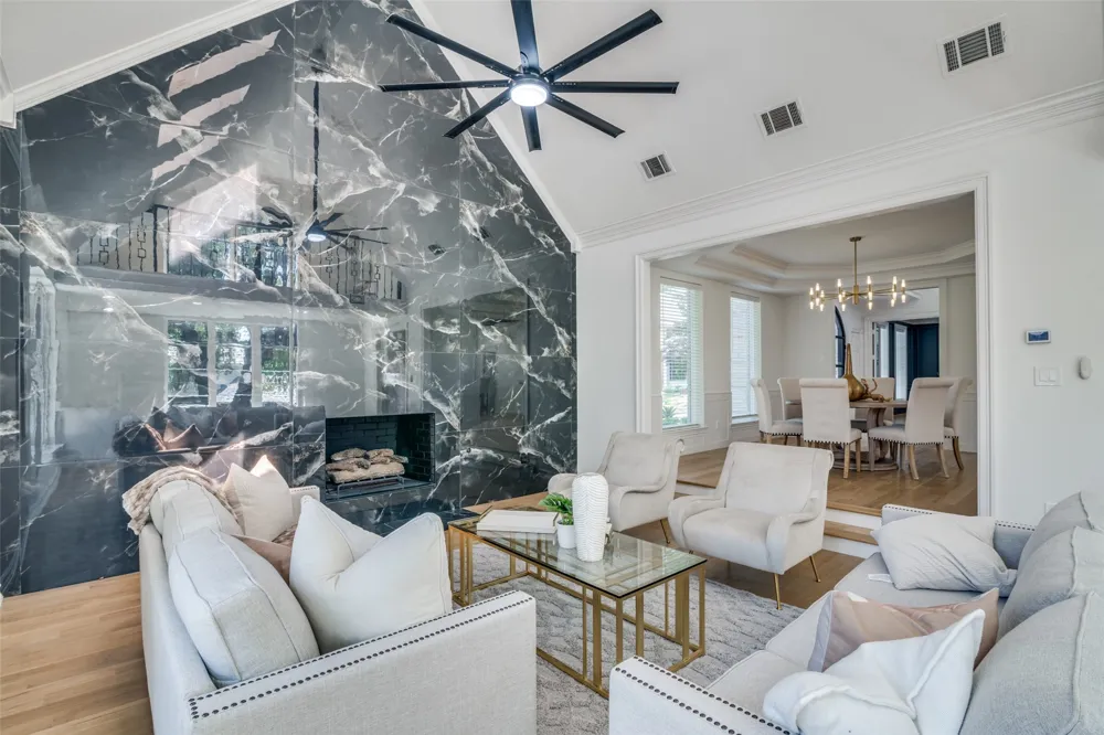 200 Krohn Court Irving, TX 75038