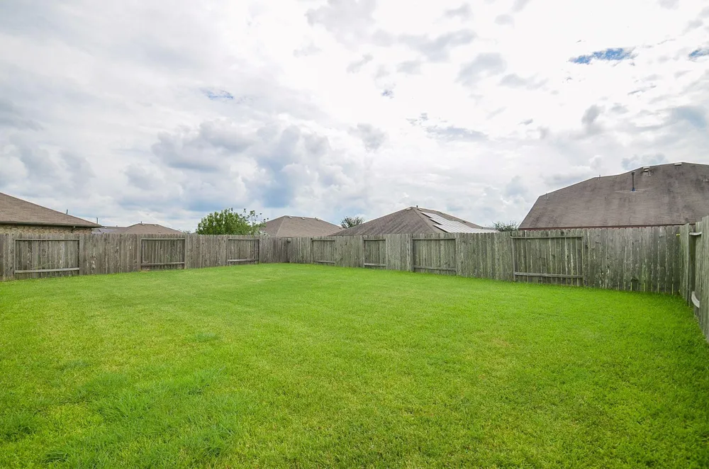 1811 Brady Shores Drive Rosenberg, TX 77469