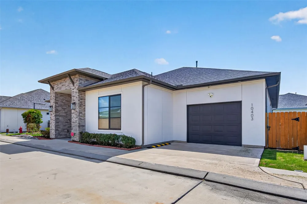 10403 Anchorage Passage Richmond, TX 77407