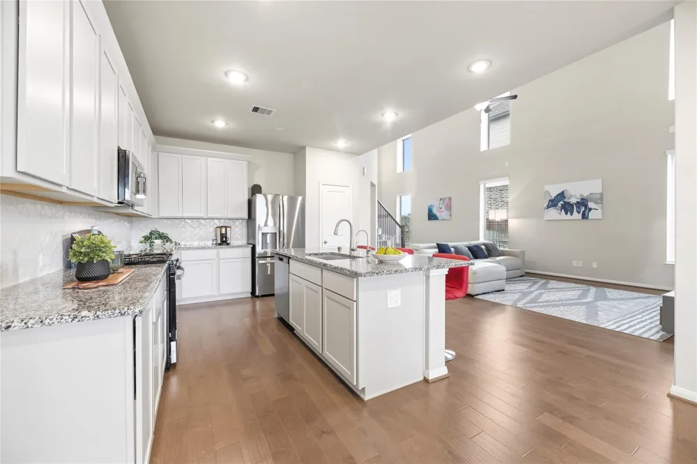 1930 Misty Field Drive Missouri City, TX 77459