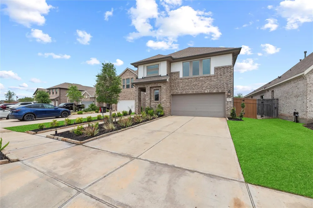 1930 Misty Field Drive Missouri City, TX 77459
