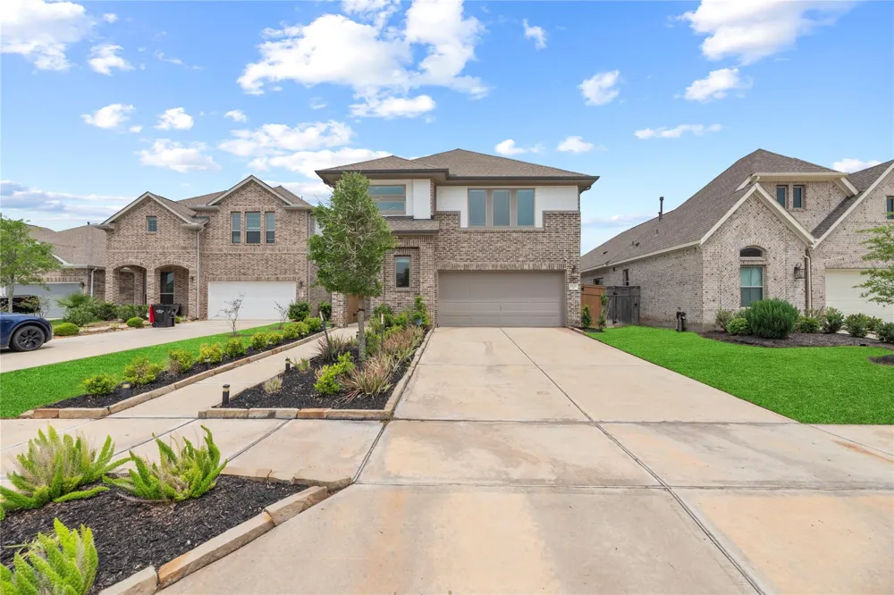 1930 Misty Field Drive Missouri City, TX 77459