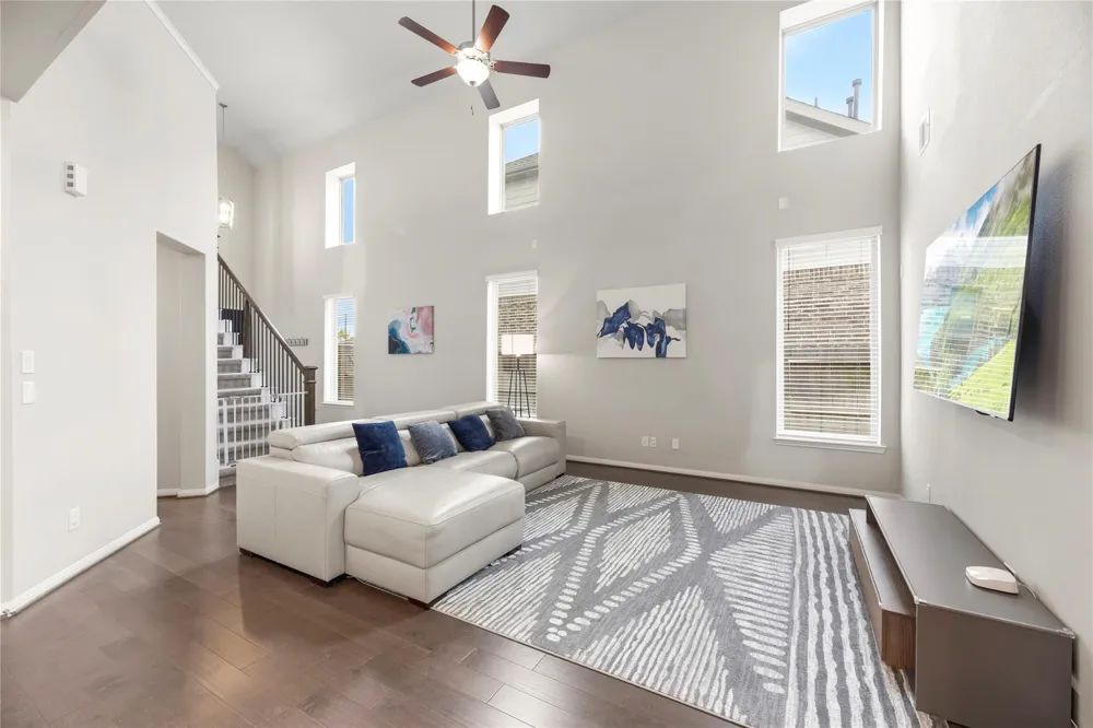 1930 Misty Field Drive Missouri City, TX 77459