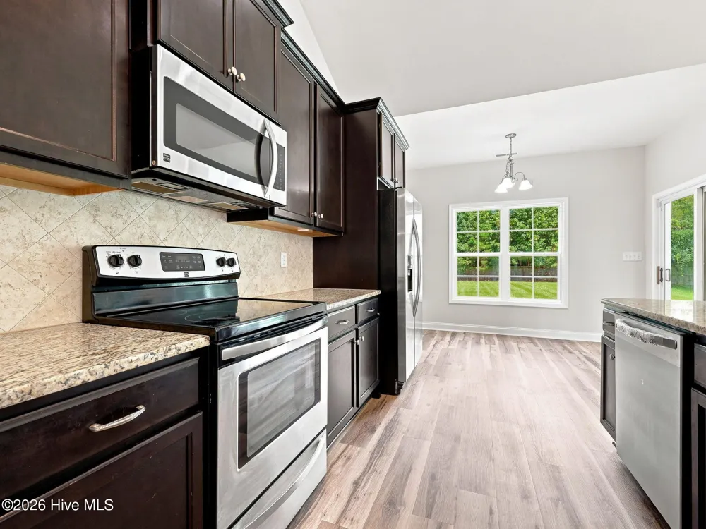 108 Bellchase Drive Jacksonville, NC 28540