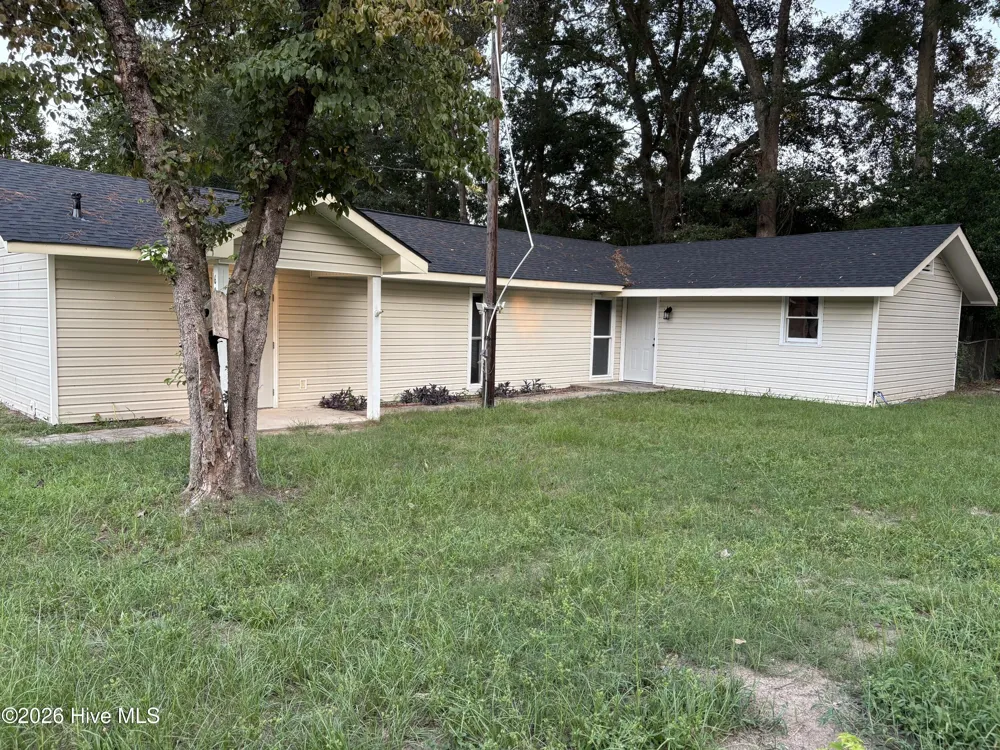 605 Correll Street Maxton, NC 28364