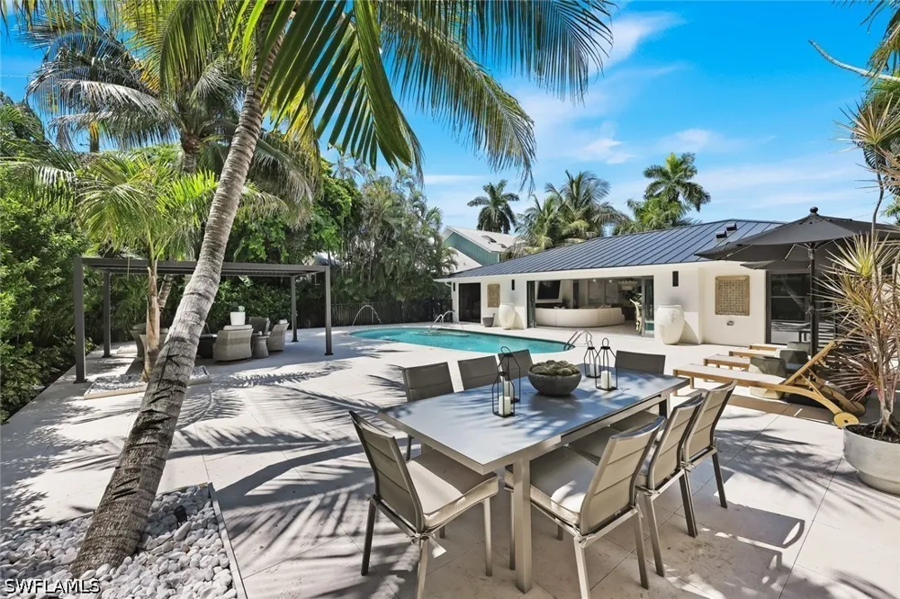 Sandpiper Street Naples, FL 34102