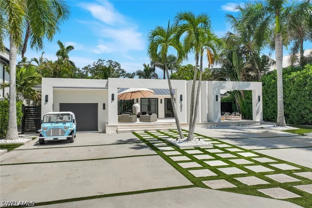 Sandpiper Street Naples, FL 34102