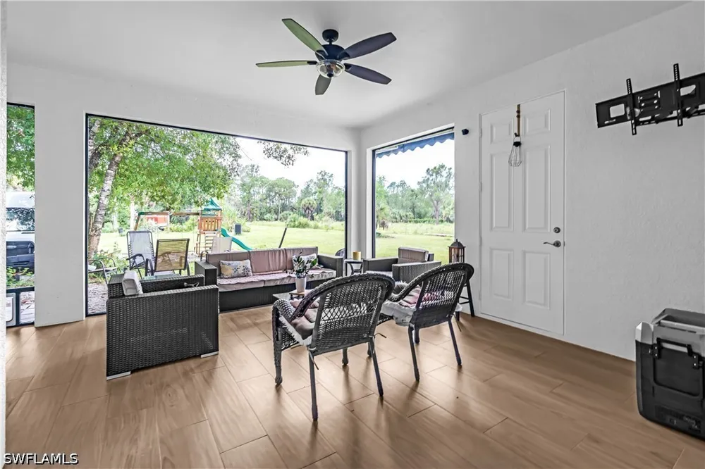 12th Avenue NE Naples, FL 34120