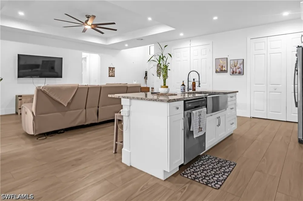 12th Avenue NE Naples, FL 34120