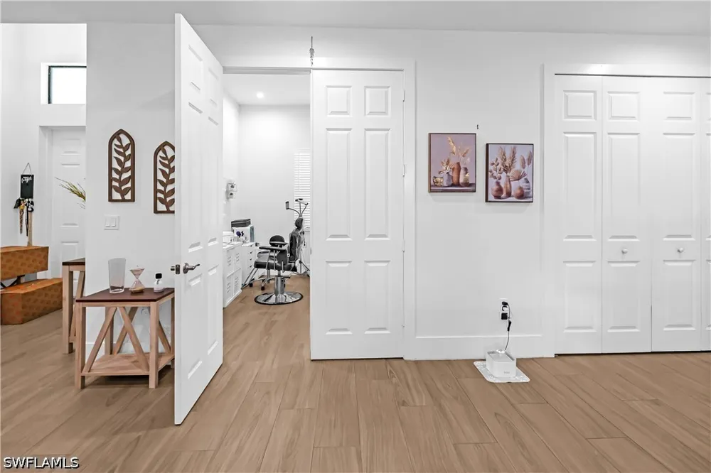 12th Avenue NE Naples, FL 34120