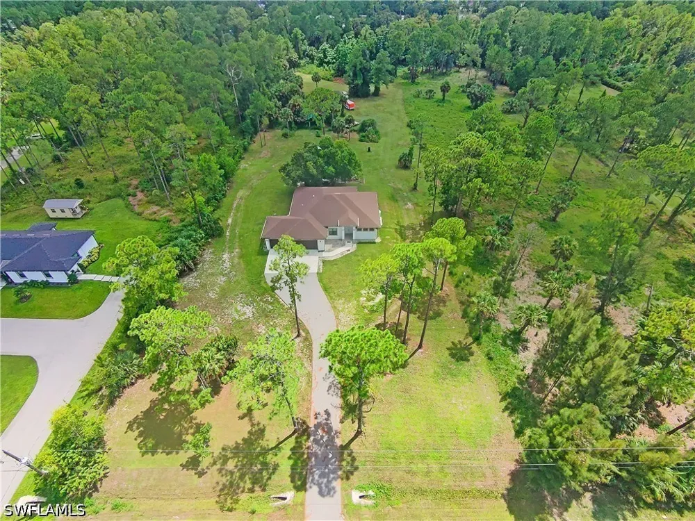 12th Avenue NE Naples, FL 34120
