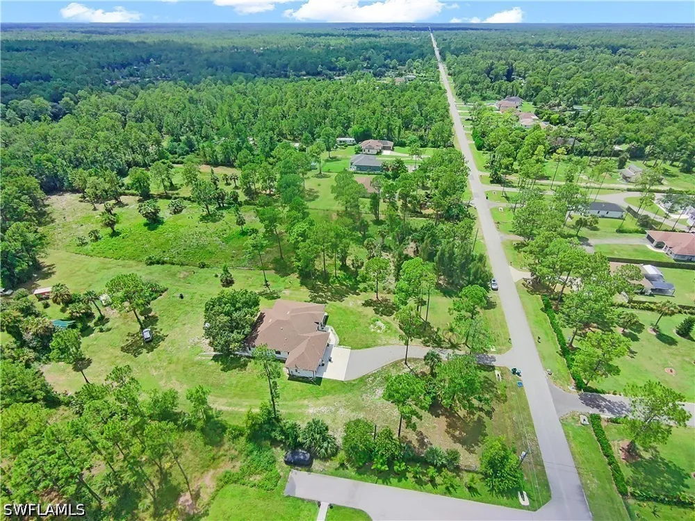 12th Avenue NE Naples, FL 34120