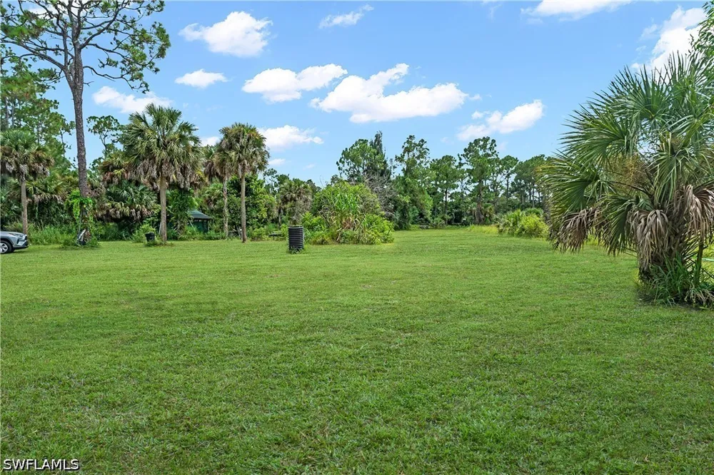 12th Avenue NE Naples, FL 34120
