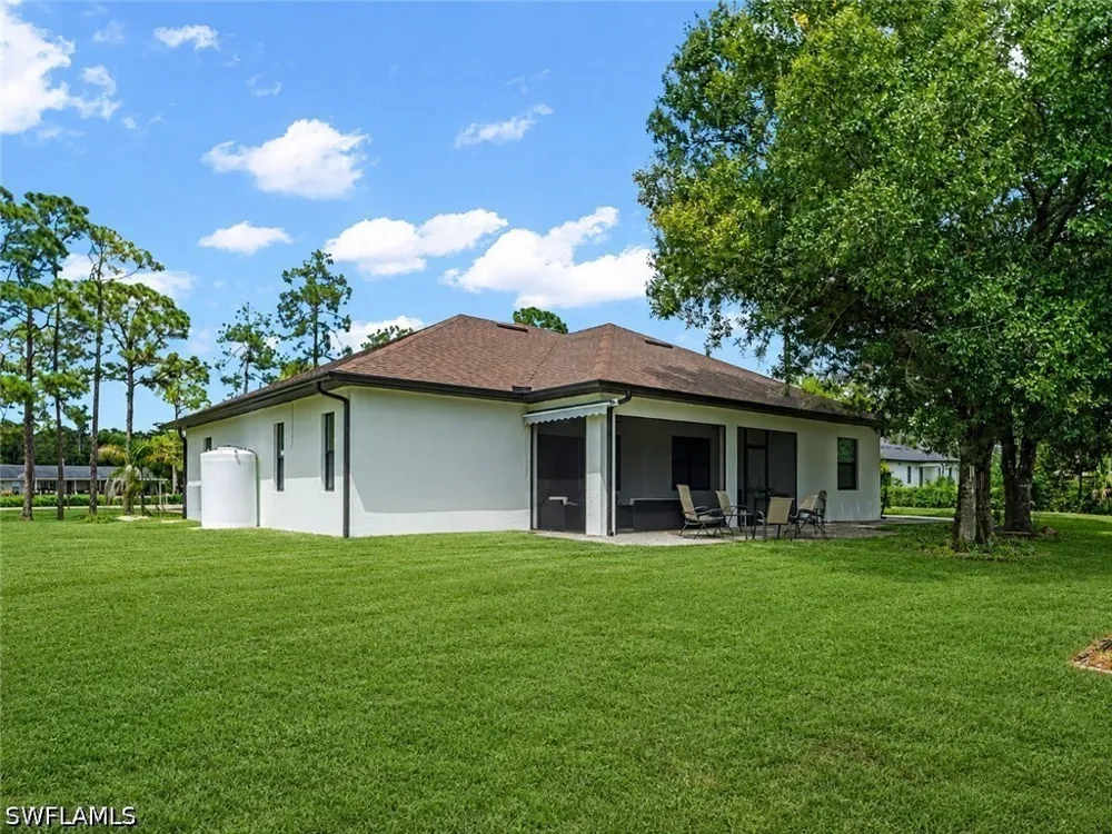 12th Avenue NE Naples, FL 34120
