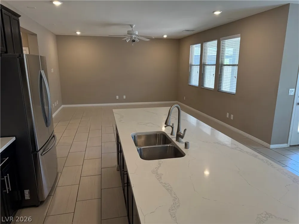 921 Riverlawn Place Las Vegas, NV 89138